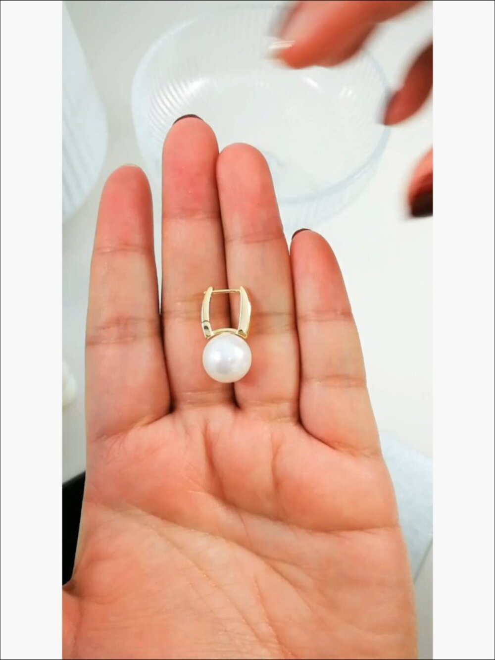 Shell Pearl Drop Dangle Earrings 18K Gold Plated Leverback - Picture 7 of 7